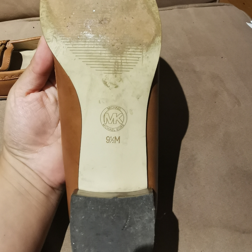 Mk shoes - Picture 3 of 4
